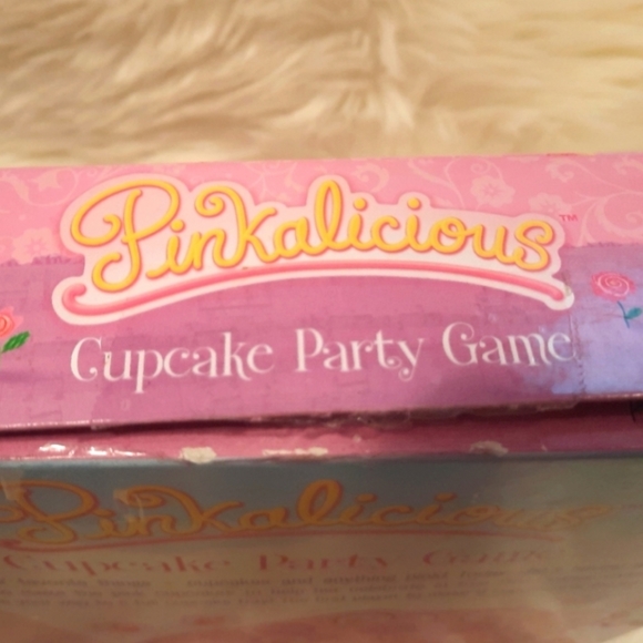 Pinkalicious Cupcake Party Board Game - Picture 5 of 7